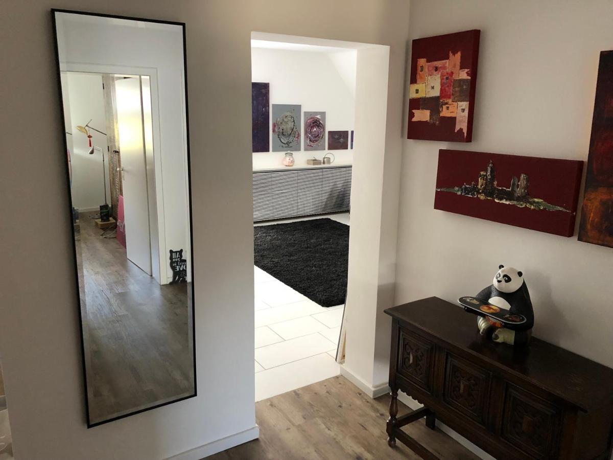 Bel Art Etage Mit Grossem Parkplatz Apartment Haan Luaran gambar