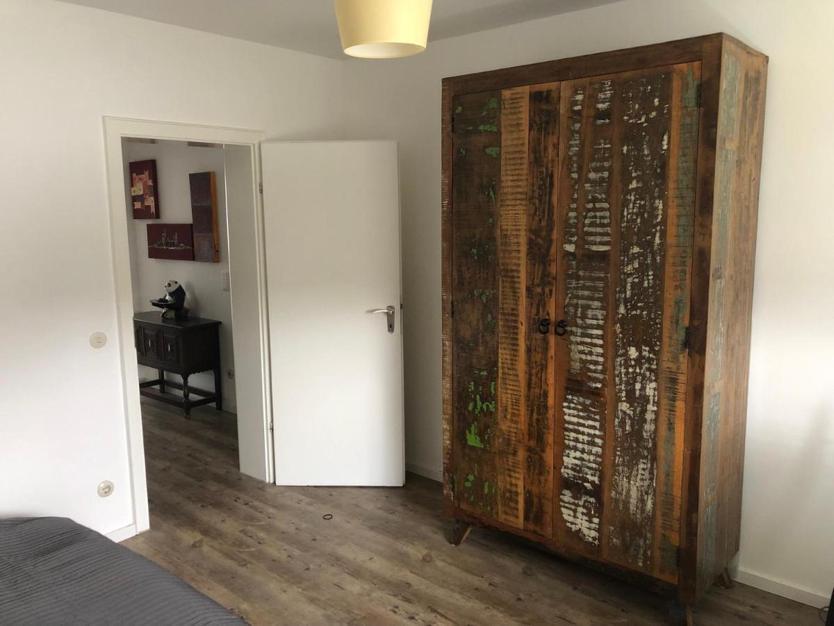 Bel Art Etage Mit Grossem Parkplatz Apartment Haan Luaran gambar